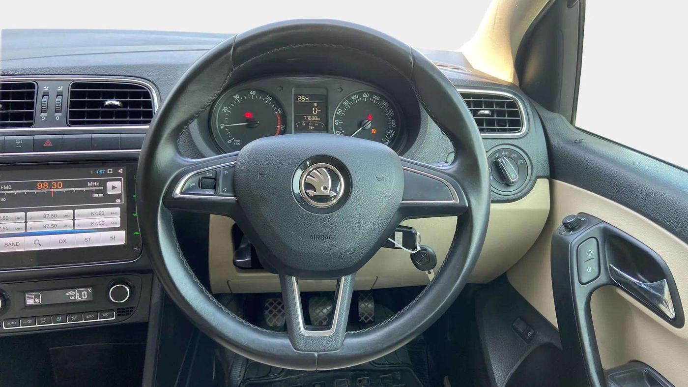 2021 Skoda Rapid STYLE TSI, Petrol, Manual, 77,969 km, Steering Wheel Close Up