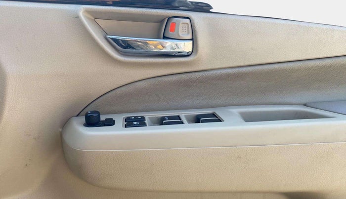 2016 Maruti Ciaz ZDI+ SHVS, Diesel, Manual, 93,026 km, Driver Side Door Panels Control