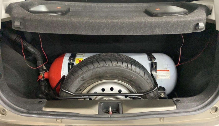 2019 Maruti New Wagon-R LXI CNG 1.0, CNG, Manual, 91,919 km, Boot Inside