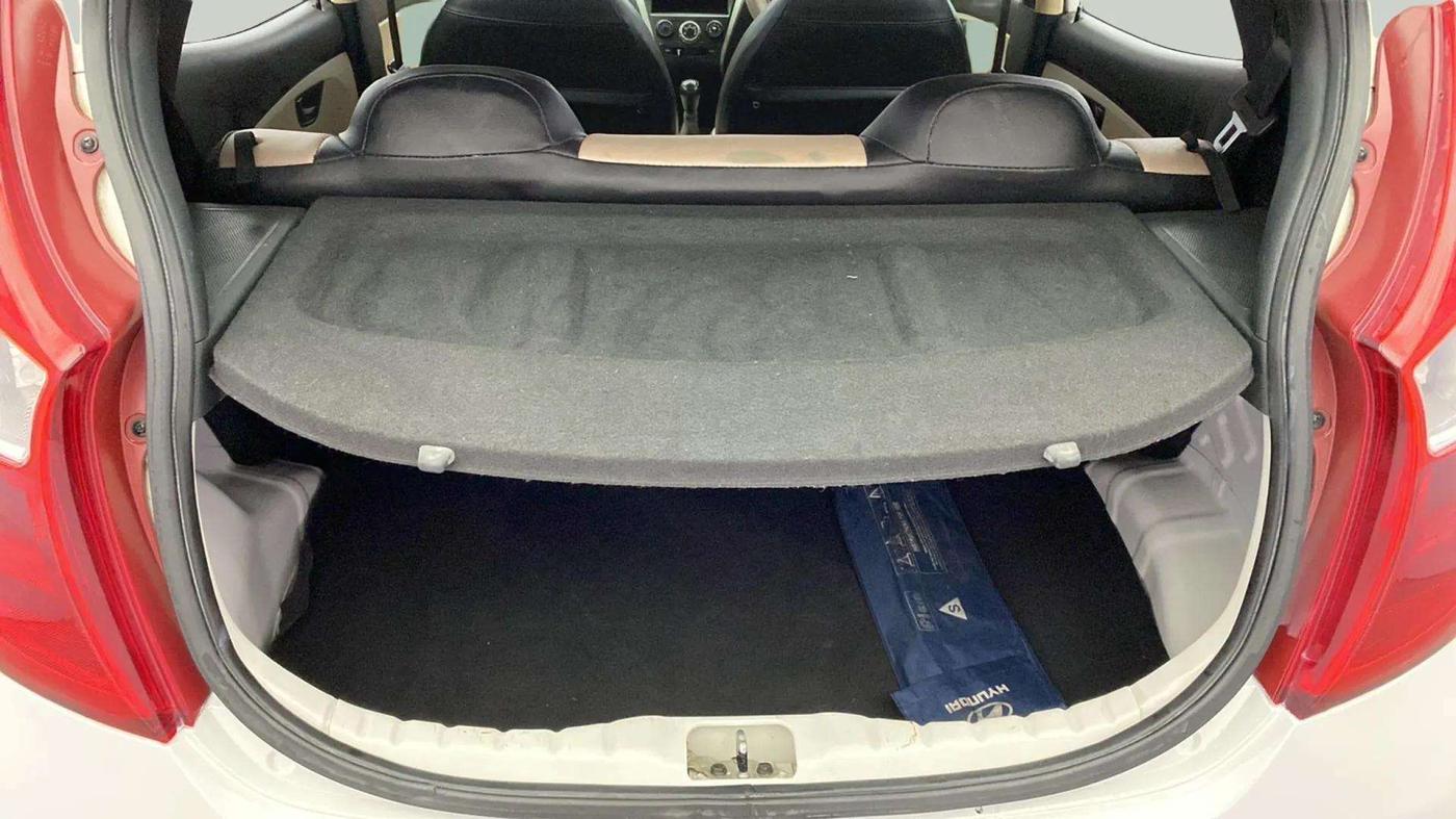 2014 Hyundai Eon 1.0 KAPPA ERA +, Petrol, Manual, 64,835 km, Boot Inside