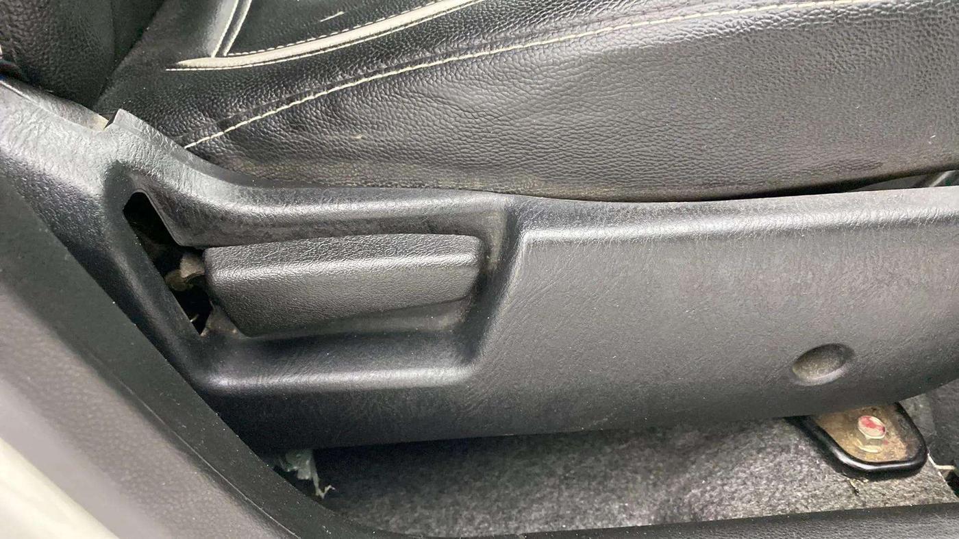 2020 Maruti Alto LXI, Petrol, Manual, 39,318 km, Driver Side Adjustment Panel