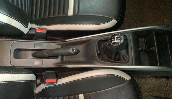 2018 Maruti Baleno DELTA PETROL 1.2, Petrol, Manual, 62,132 km, Gear Lever