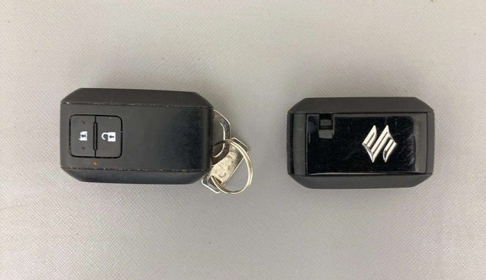 2019 Maruti Baleno ZETA PETROL 1.2, Petrol, Manual, 69,857 km, Key Close Up