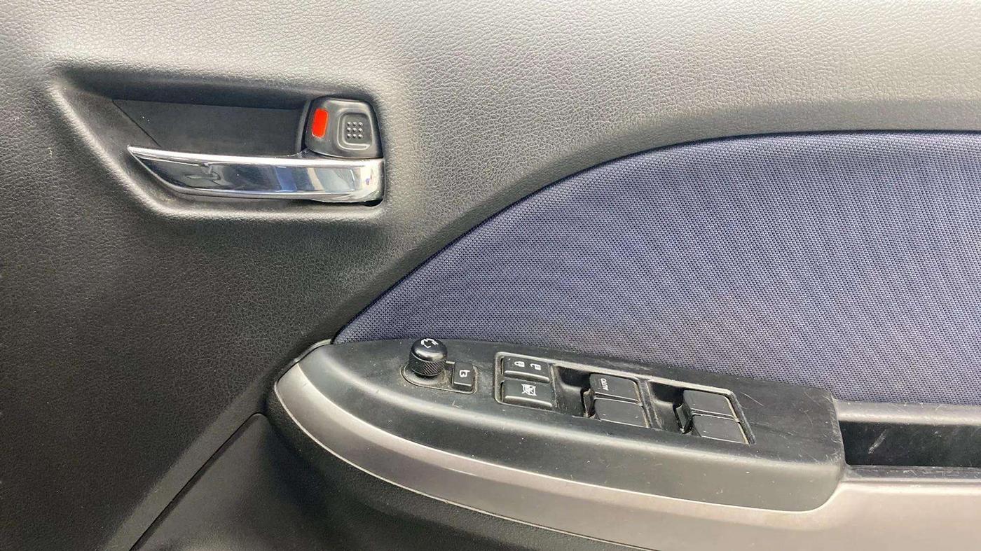 2019 Maruti Baleno ZETA PETROL 1.2, Petrol, Manual, 69,857 km, Driver Side Door Panels Control