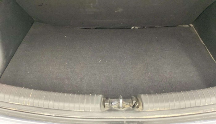 2016 Hyundai Grand i10 ASTA AT 1.2 KAPPA VTVT, Petrol, Automatic, 23,814 km, Boot Inside