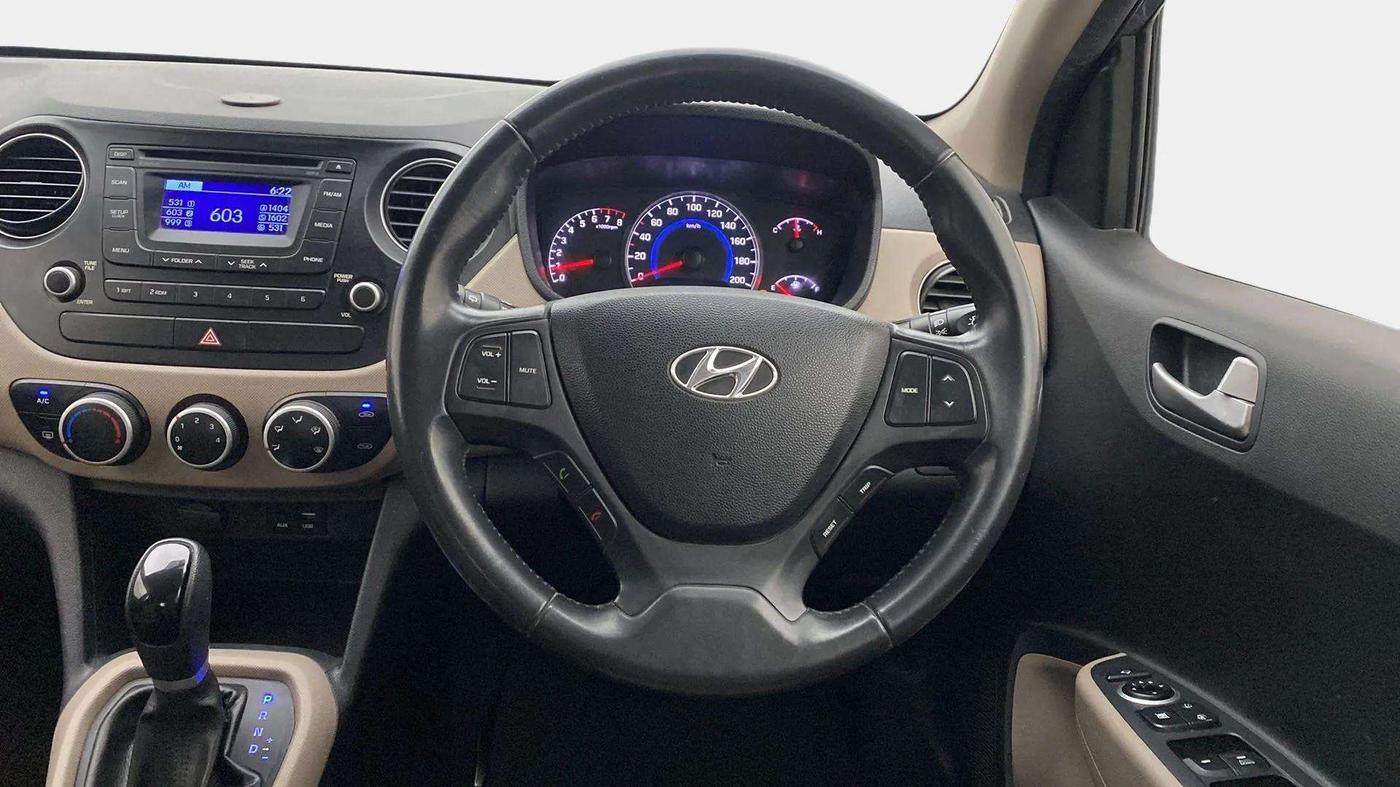 2016 Hyundai Grand i10 ASTA AT 1.2 KAPPA VTVT, Petrol, Automatic, 23,814 km, Steering Wheel Close Up