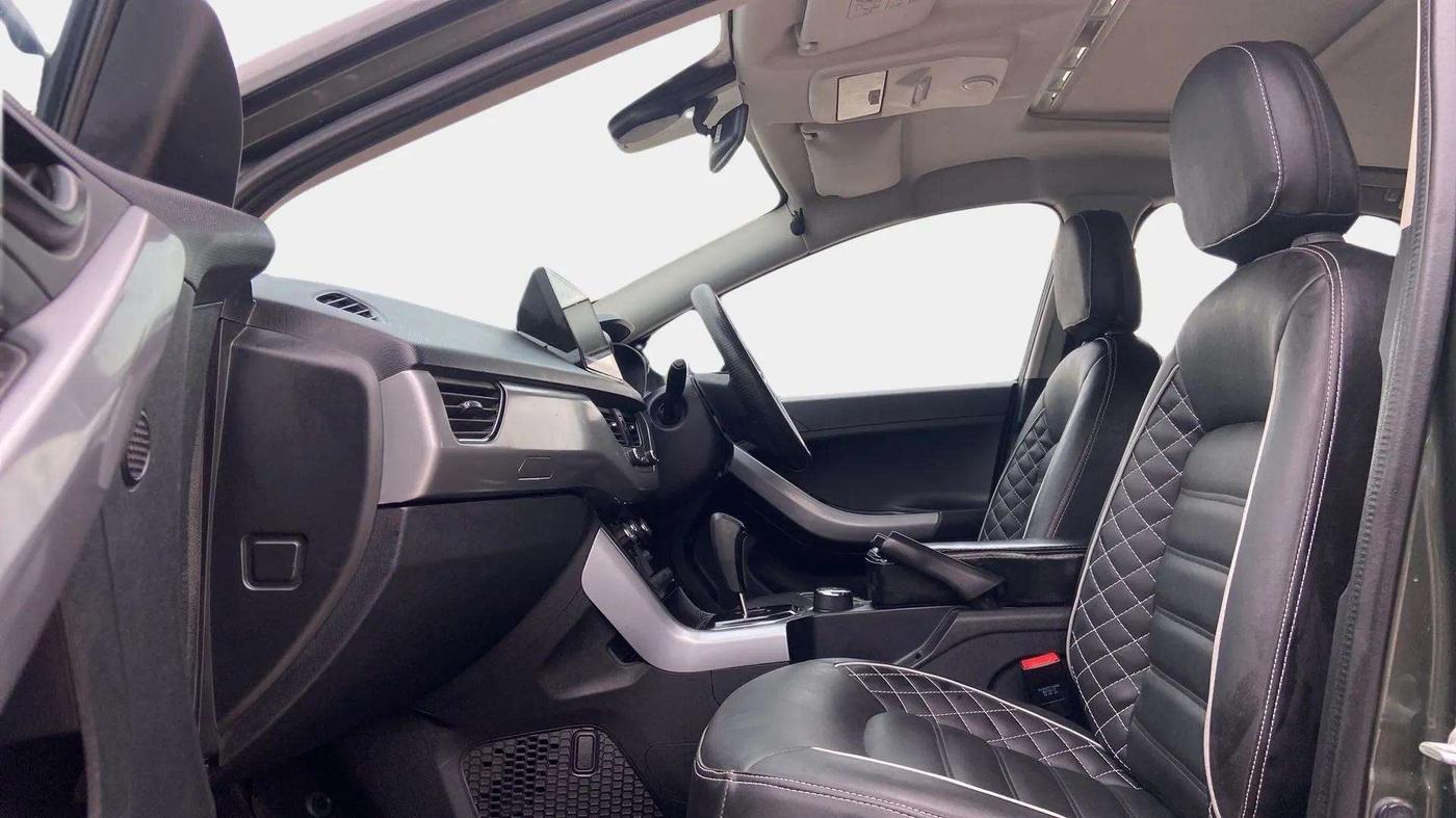 2022 Tata NEXON XMA SUNROOF PETROL, Petrol, Automatic, 51,652 km, Right Side Front Door Cabin