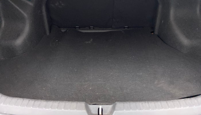 2020 Toyota YARIS J CVT, Petrol, Automatic, 20,004 km, Boot Inside