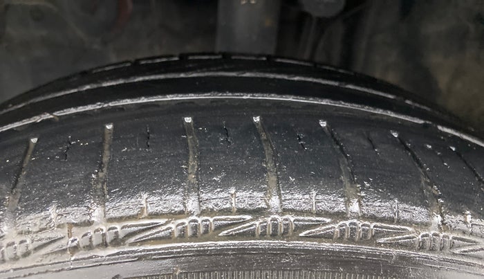 2020 Toyota YARIS J CVT, Petrol, Automatic, 20,004 km, Left Front Tyre Tread