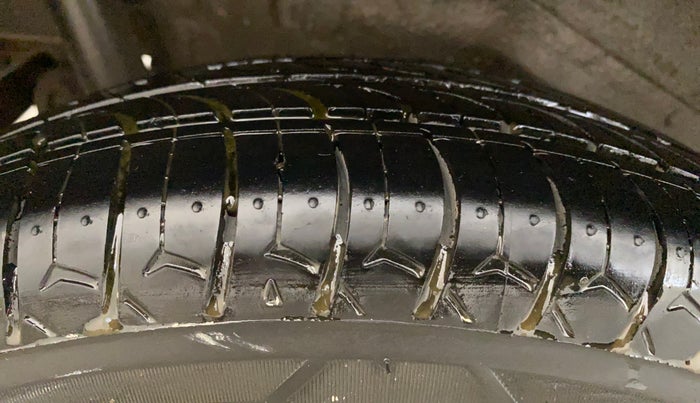 2017 Maruti Wagon R 1.0 LXI CNG, CNG, Manual, 84,524 km, Right Rear Tyre Tread