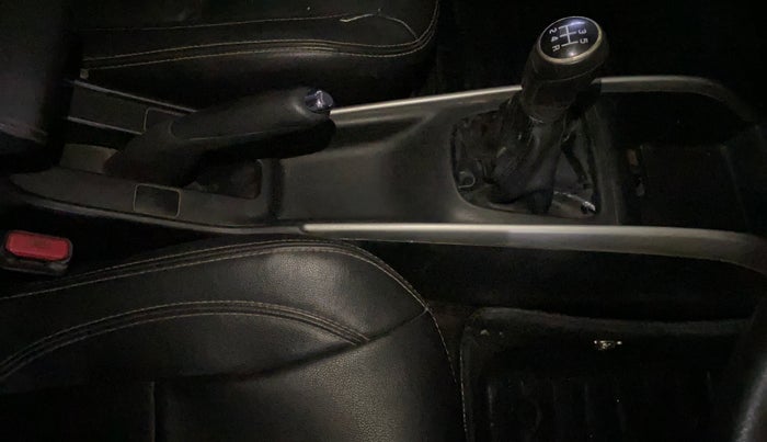 2017 Maruti Baleno DELTA PETROL 1.2, Petrol, Manual, 45,501 km, Gear Lever