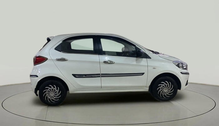 2016 Tata Tiago XE PETROL, Petrol, Manual, 36,048 km, Right Side View