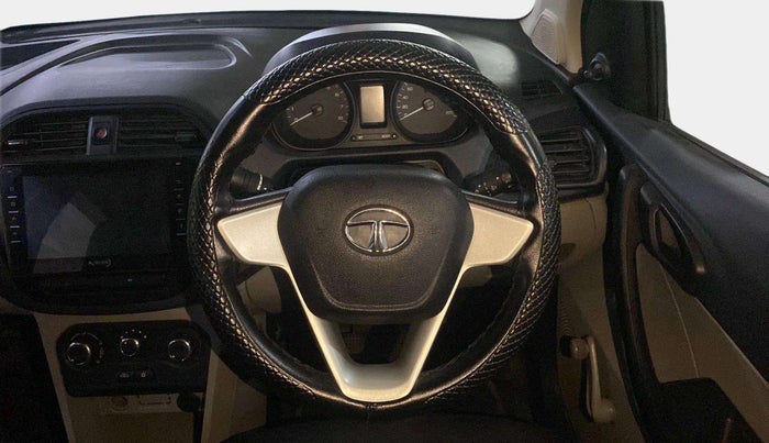 2016 Tata Tiago XE PETROL, Petrol, Manual, 36,048 km, Steering Wheel Close Up