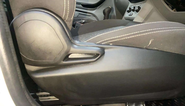 2020 Tata Tiago XT PETROL, Petrol, Manual, 50,494 km, Driver Side Adjustment Panel