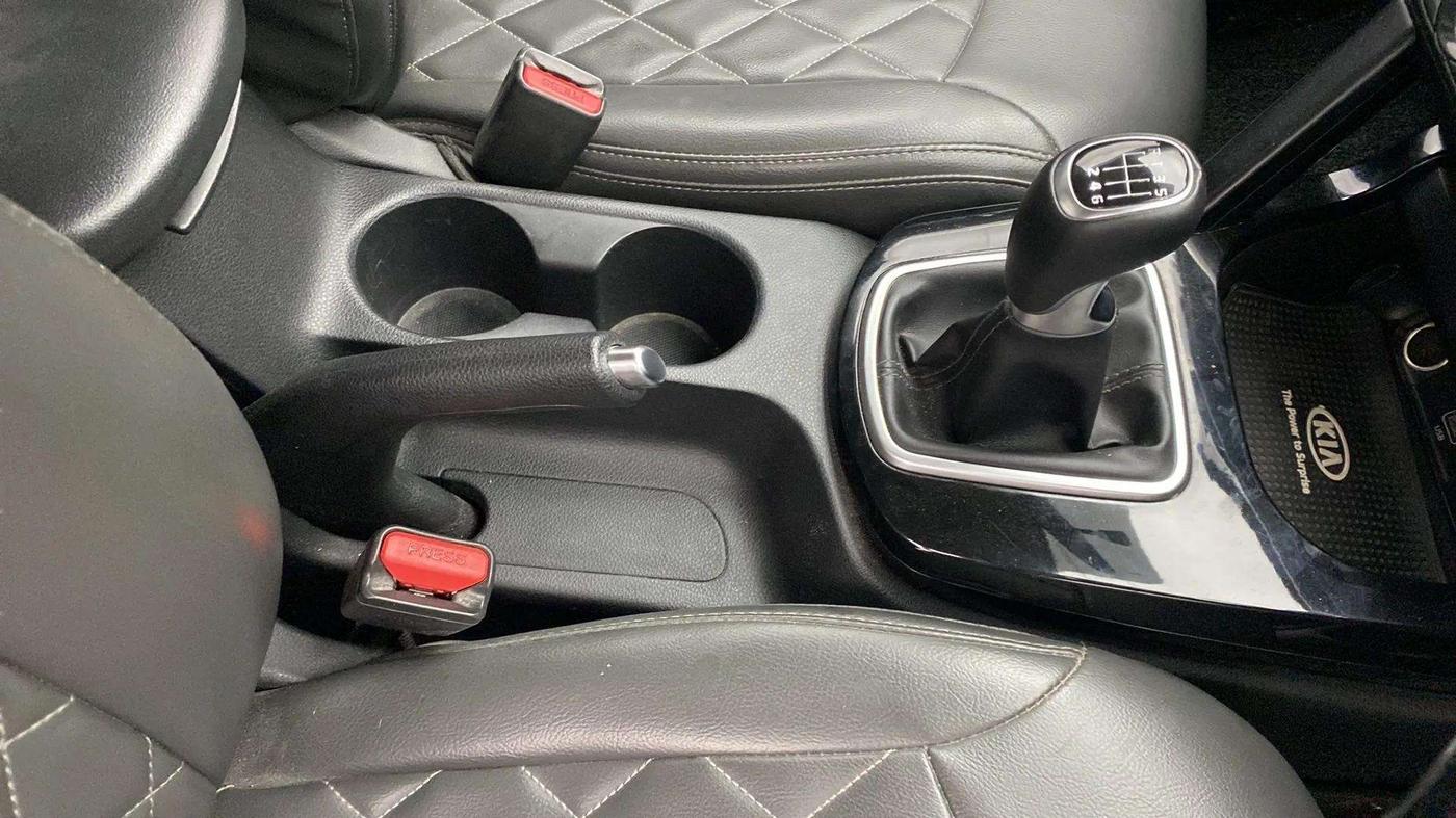 2020 KIA SELTOS HTK PLUS 1.5, Petrol, Manual, 55,552 km, Gear Lever