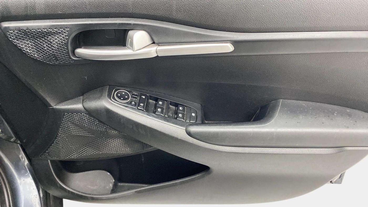 2020 KIA SELTOS HTK PLUS 1.5, Petrol, Manual, 55,552 km, Driver Side Door Panels Control