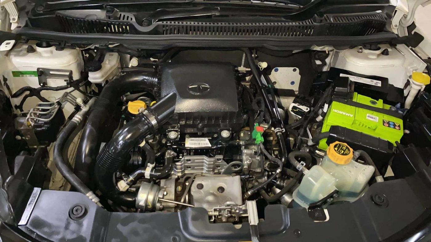 2019 Tata NEXON XM PETROL, Petrol, Manual, 5,024 km, Open Bonet