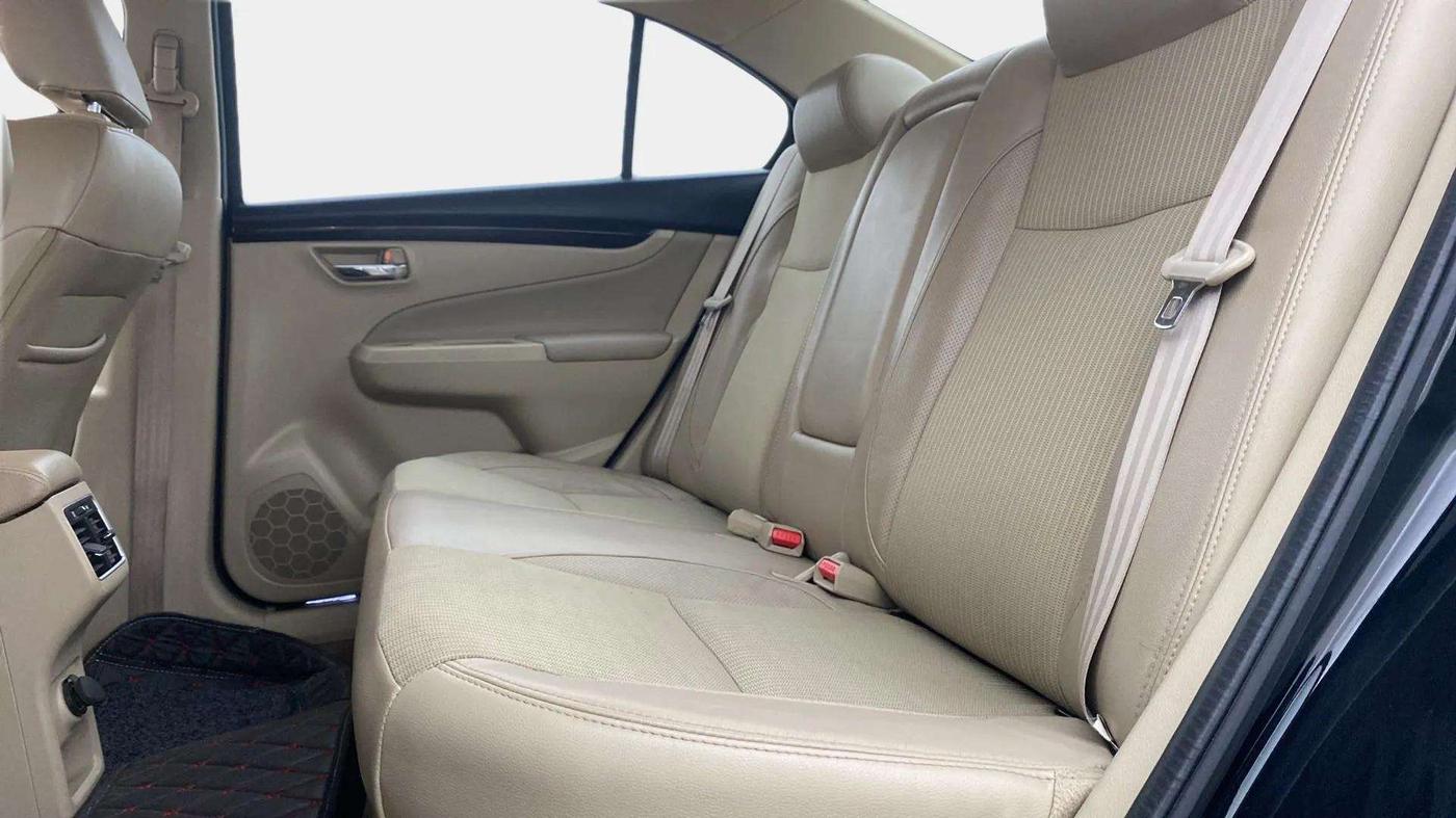 2017 Maruti Ciaz ZETA 1.4  AT PETROL, Petrol, Automatic, 32,205 km, Right Side Rear Door Cabin