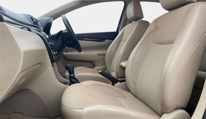 2017 Maruti Ciaz ZETA 1.4  AT PETROL, Petrol, Automatic, 32,205 km, Right Side Front Door Cabin