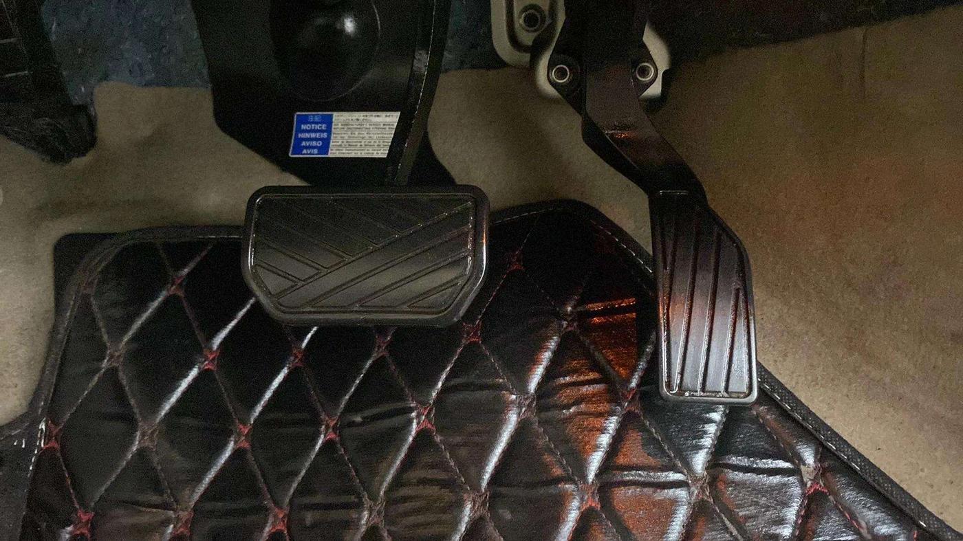 2017 Maruti Ciaz ZETA 1.4  AT PETROL, Petrol, Automatic, 32,205 km, Pedals