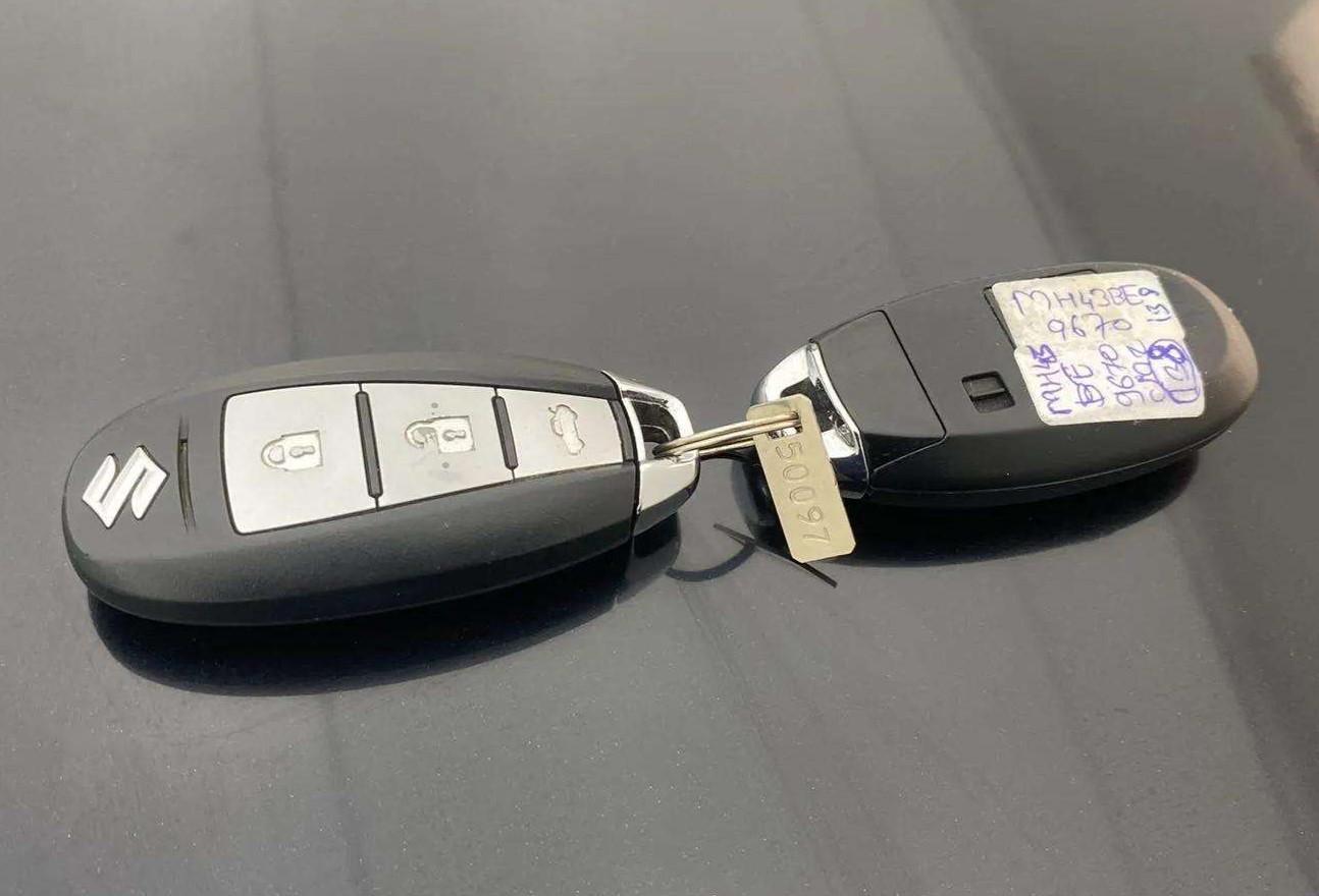 2017 Maruti Ciaz ZETA 1.4  AT PETROL, Petrol, Automatic, 32,205 km, Key Close Up