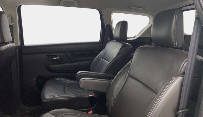 2021 Maruti XL6 ALPHA AT, Petrol, Automatic, 25,981 km, Right Side Rear Door Cabin