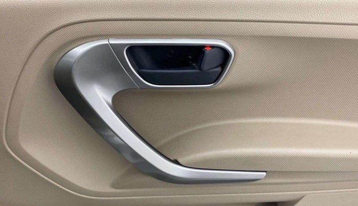 2023 Mahindra BOLERO NEO N 10 (O), Diesel, Manual, 5,949 km, Driver Side Door Panels Control