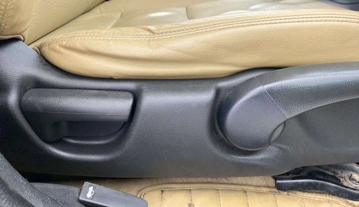 2015 Honda City 1.5L I-VTEC VX CVT, Petrol, Automatic, 66,127 km, Driver Side Adjustment Panel