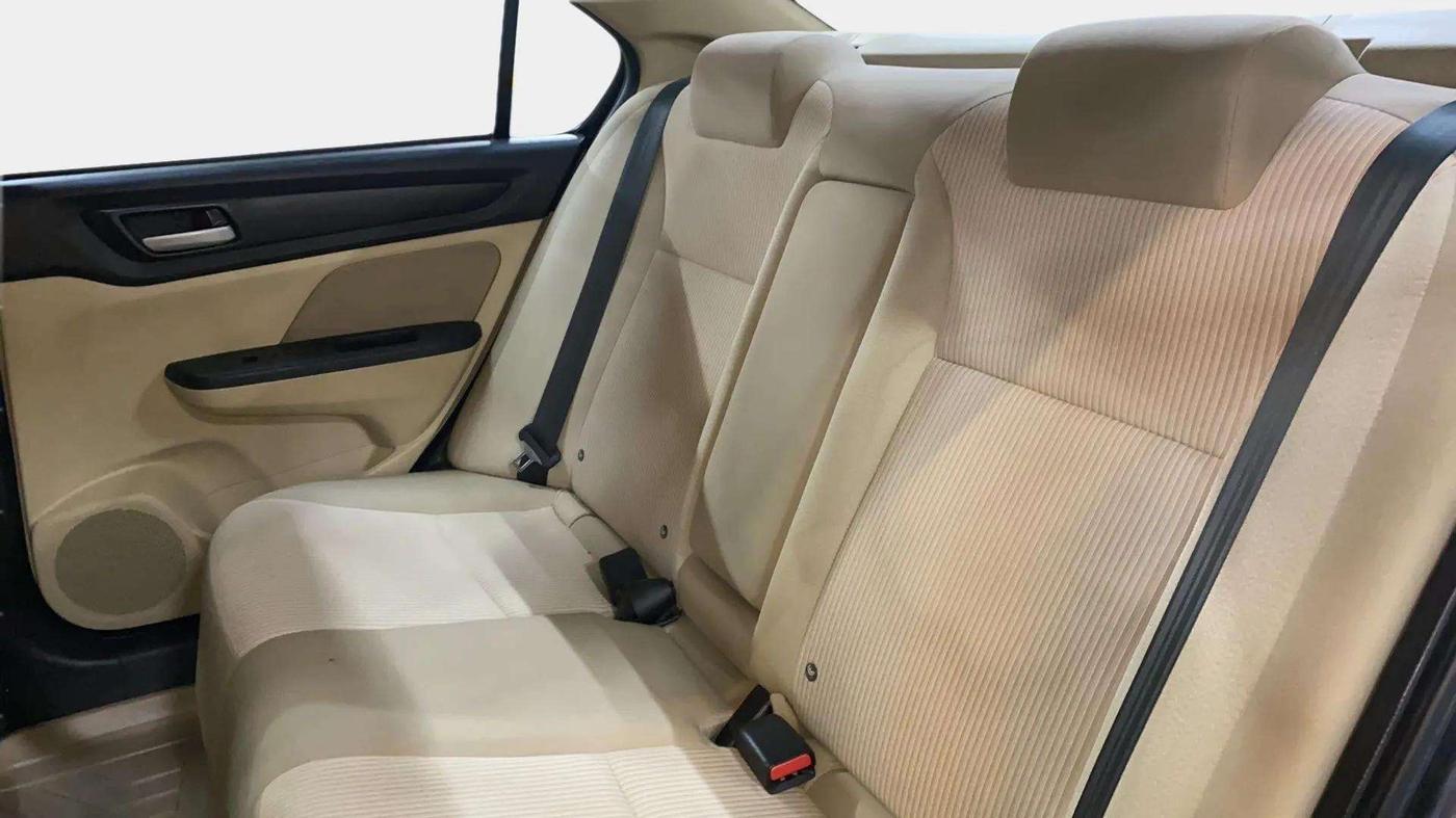 2020 Honda Amaze 1.2L I-VTEC VX CVT, Petrol, Automatic, 20,758 km, Right Side Rear Door Cabin