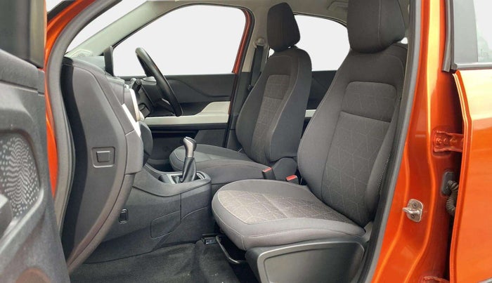 2022 Tata PUNCH CREATIVE  MT, Petrol, Manual, 35,703 km, Right Side Front Door Cabin