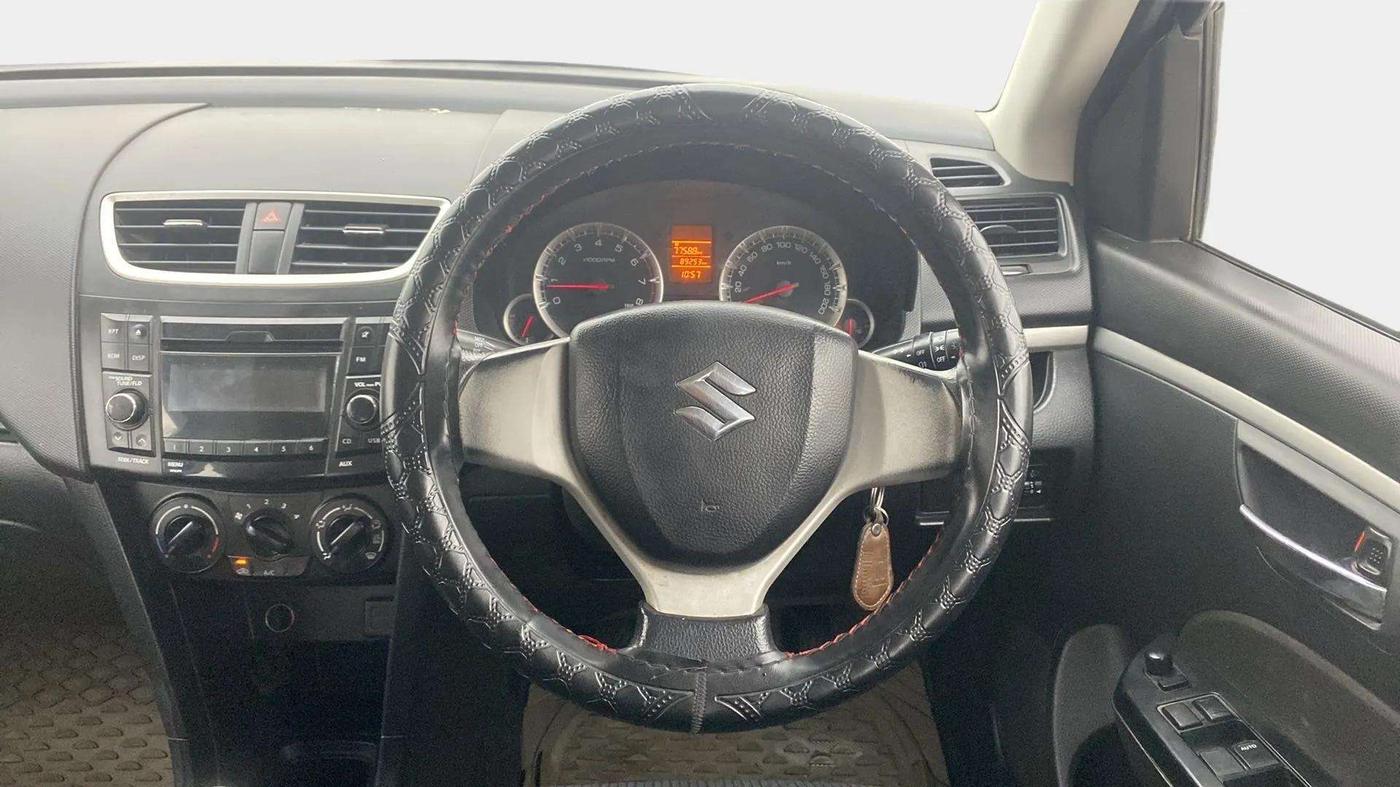 2016 Maruti Swift VXI, Petrol, Manual, 89,469 km, Steering Wheel Close Up