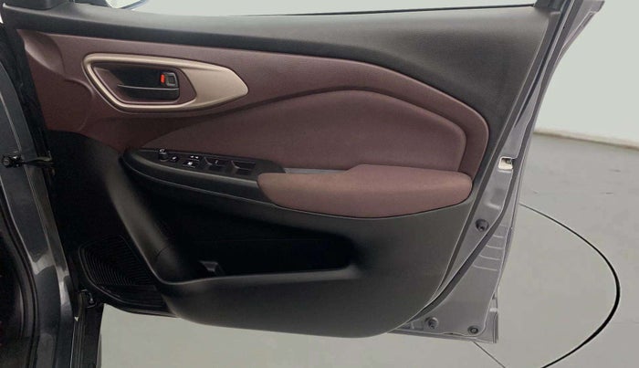 2023 Maruti FRONX DELTA PLUS 1.0 TURBO MT, Petrol, Manual, 4,211 km, Driver Side Door Panels Control