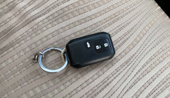 2018 Maruti Dzire ZXI AMT, Petrol, Automatic, 67,574 km, Lock system - Keyless sensor not working