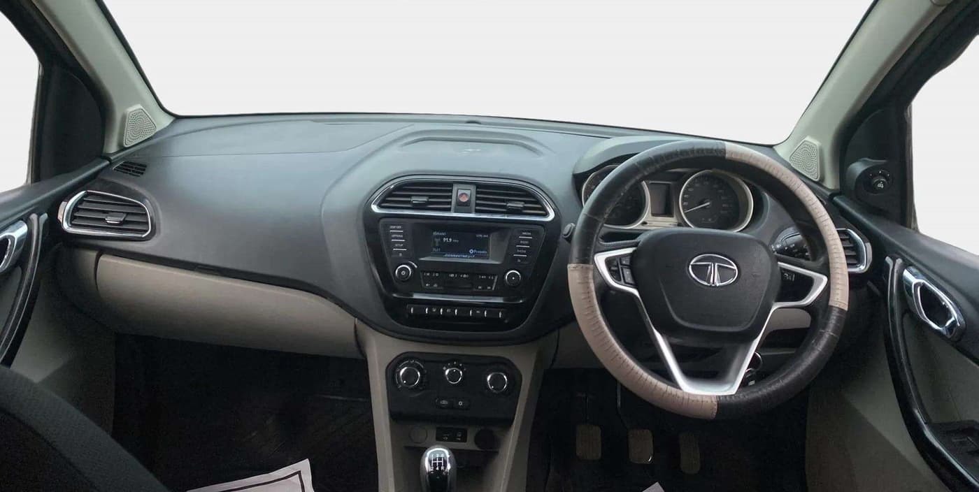 2017 Tata Tiago XZ PETROL, Petrol, Manual, 91,755 km, Dashboard