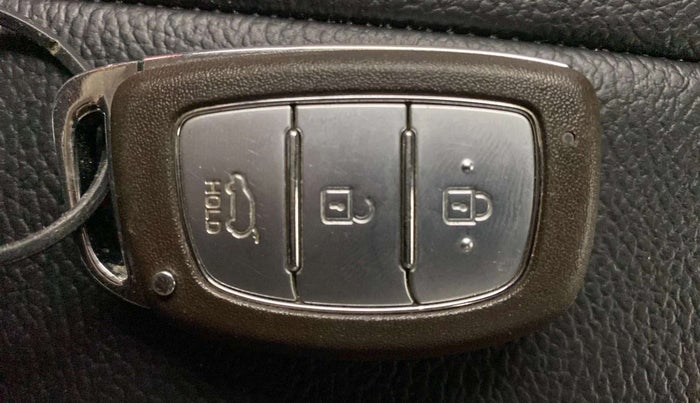 2019 Hyundai Elite i20 ASTA 1.2 (O), Petrol, Manual, 54,937 km, Key Close Up