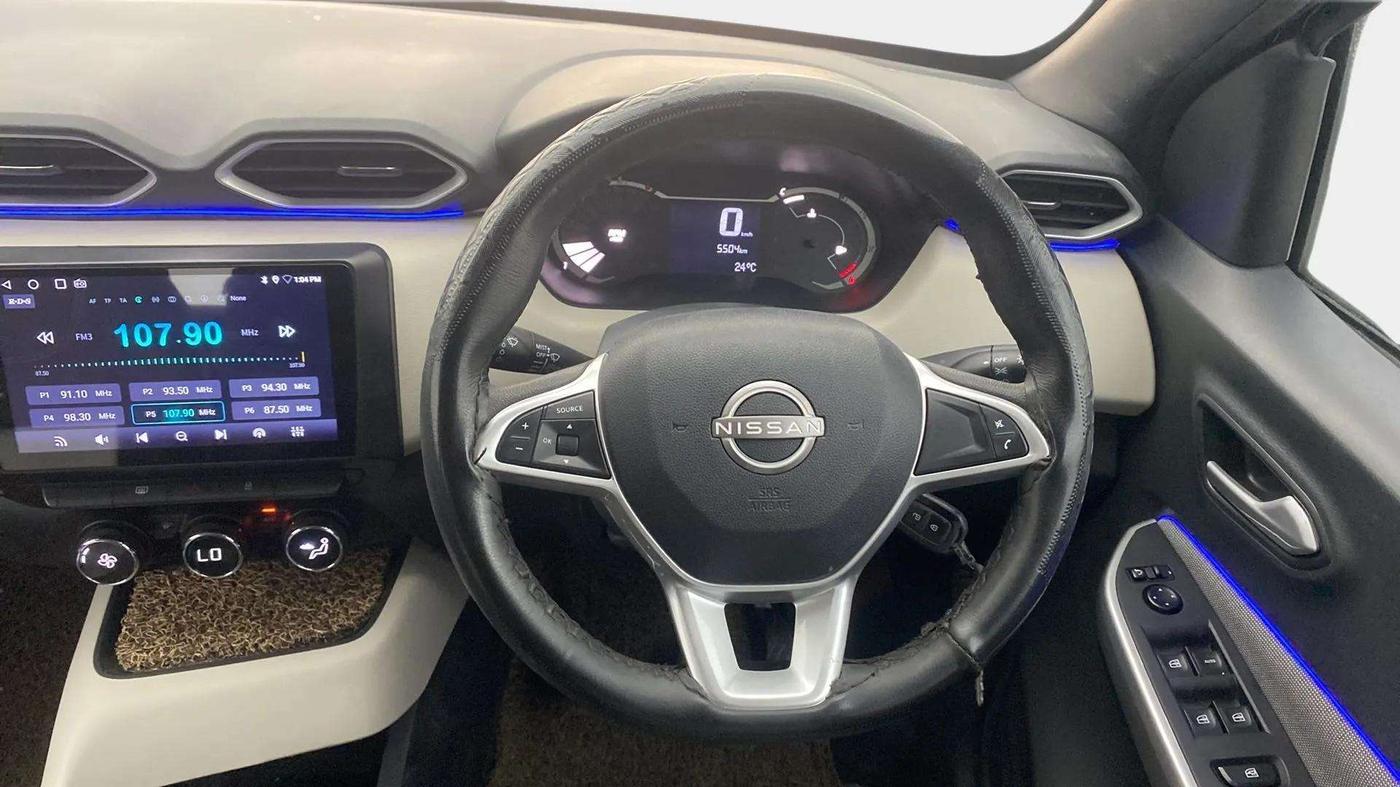 2024 Nissan MAGNITE XL, Petrol, Manual, 5,544 km, Steering Wheel Close Up