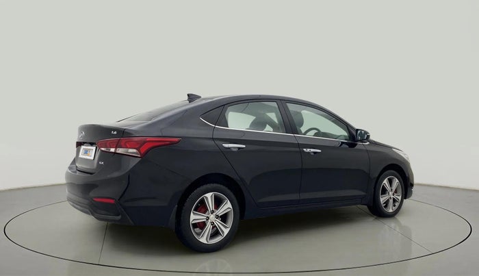 2018 Hyundai Verna 1.6 VTVT SX O, Petrol, Manual, 94,482 km, Right Back Diagonal
