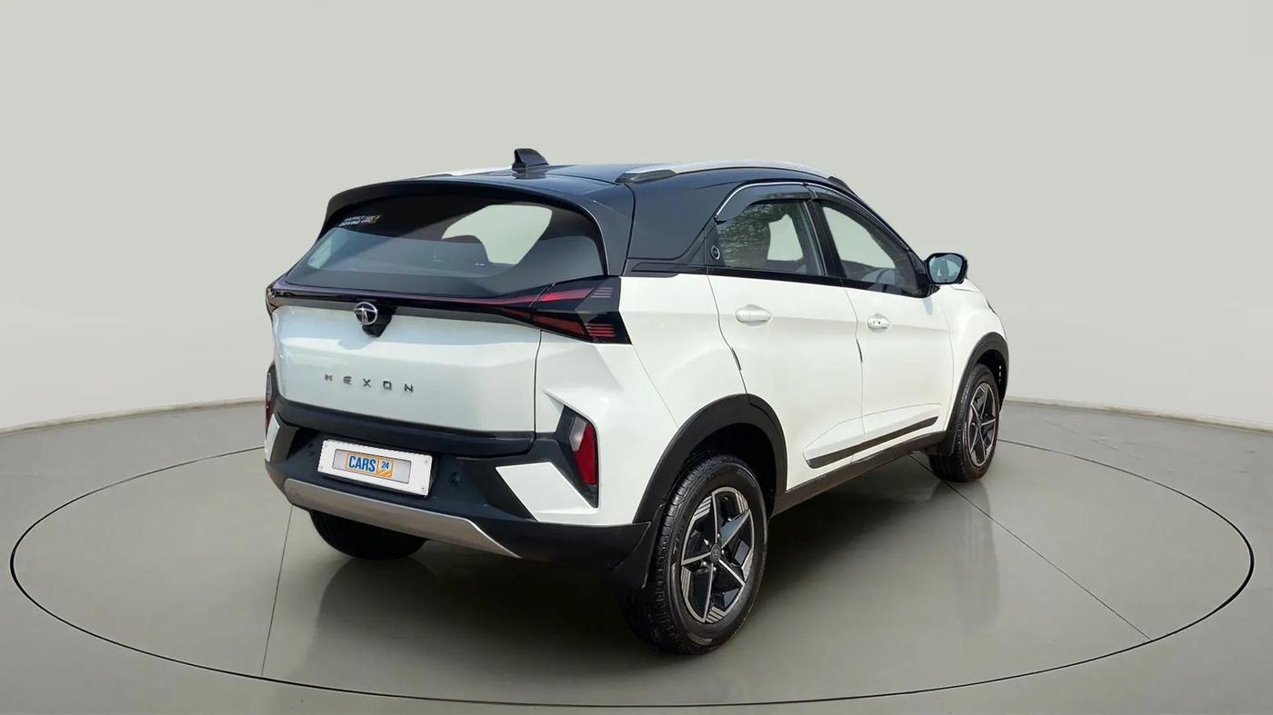 2023 Tata NEXON FEARLESS DUAL TONE 1.5 DIESEL, Diesel, Manual, 8,331 km, Right Back Diagonal