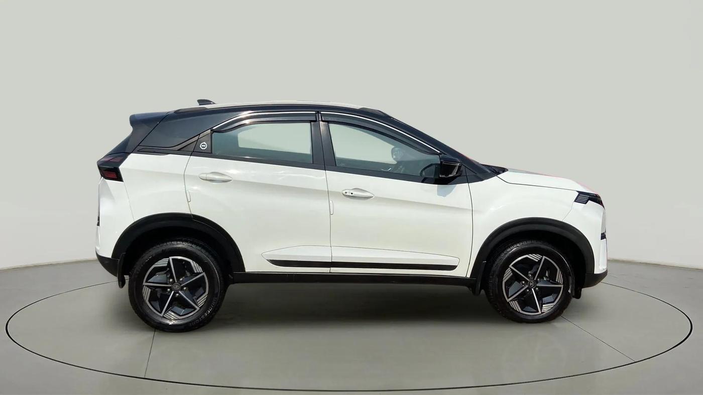 2023 Tata NEXON FEARLESS DUAL TONE 1.5 DIESEL, Diesel, Manual, 8,331 km, Right Side View