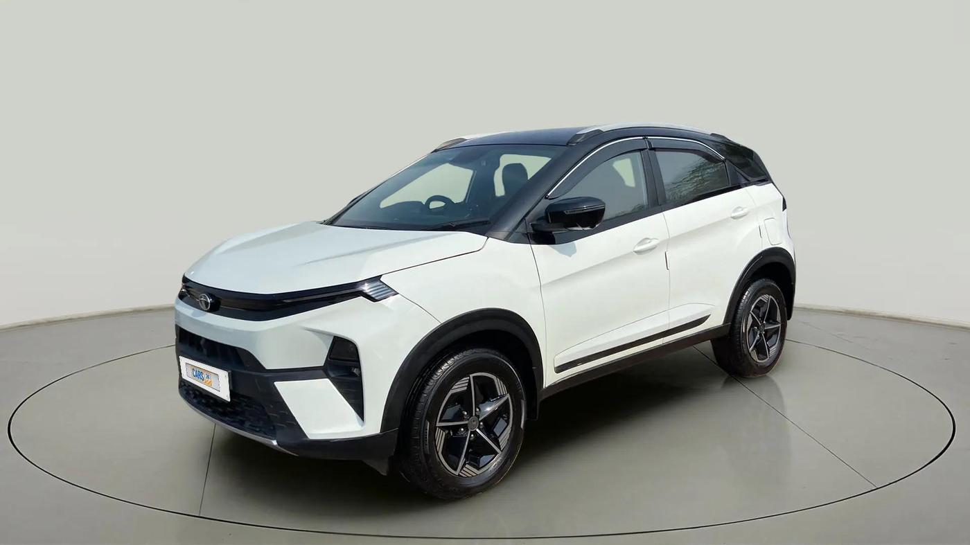 2023 Tata NEXON FEARLESS DUAL TONE 1.5 DIESEL, Diesel, Manual, 8,331 km, Left Front Diagonal