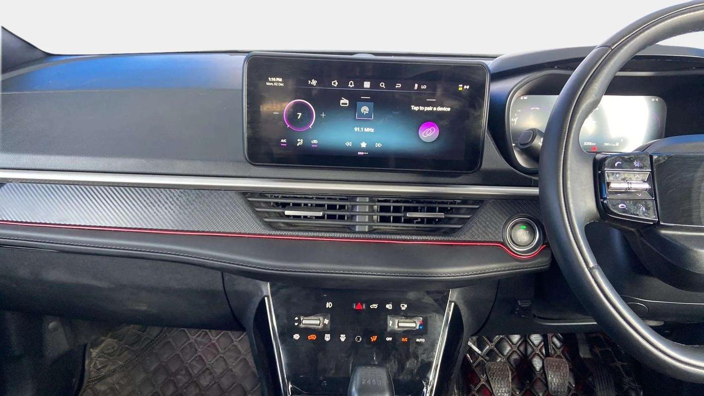 2023 Tata NEXON FEARLESS DUAL TONE 1.5 DIESEL, Diesel, Manual, 8,331 km, Air Conditioner
