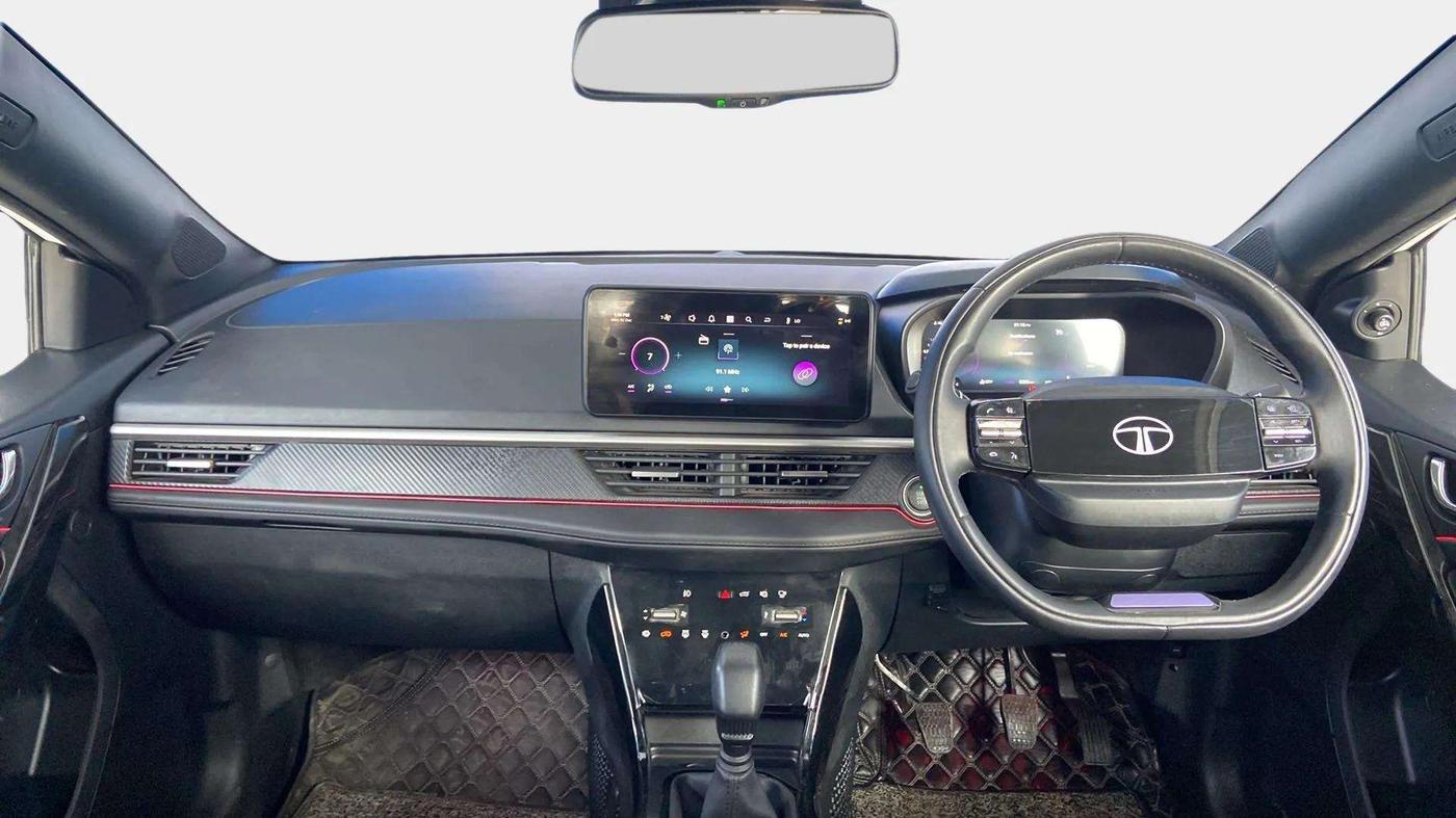 2023 Tata NEXON FEARLESS DUAL TONE 1.5 DIESEL, Diesel, Manual, 8,331 km, Dashboard