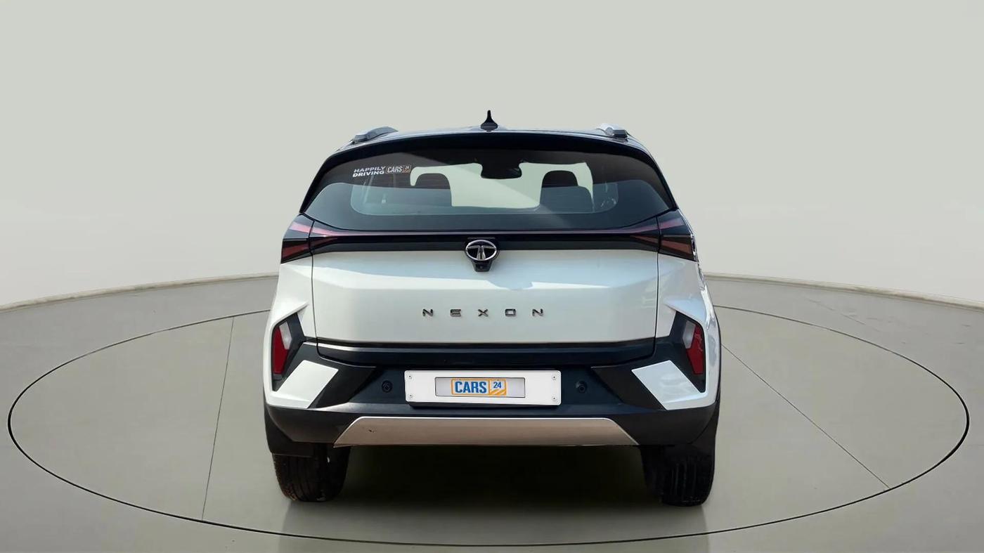 2023 Tata NEXON FEARLESS DUAL TONE 1.5 DIESEL, Diesel, Manual, 8,331 km, Back/Rear