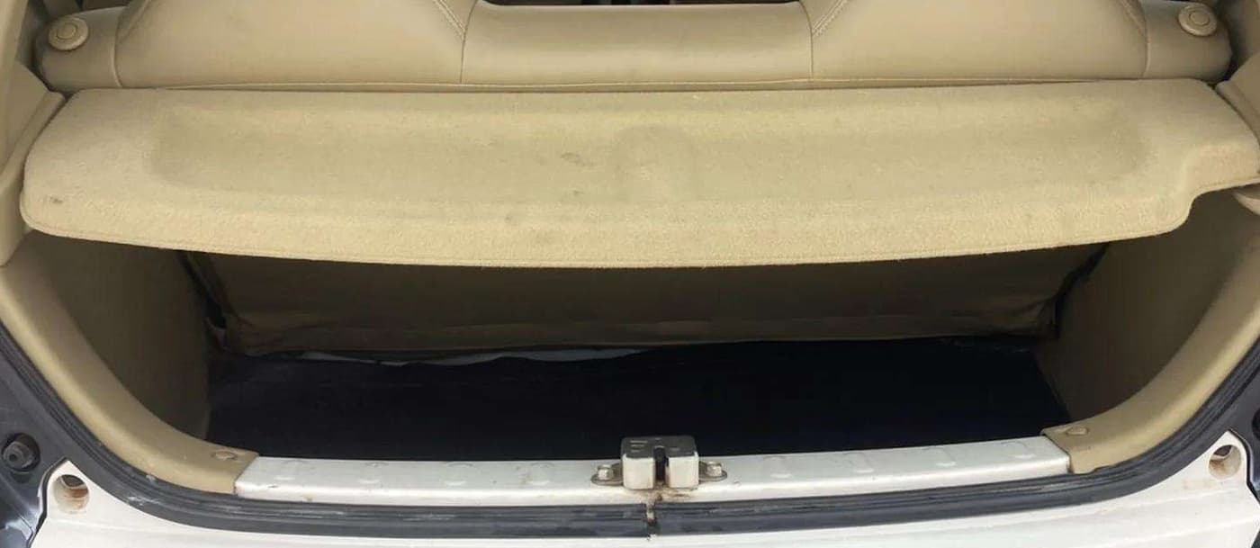 2015 Honda Brio VX MT, Petrol, Manual, 26,485 km, Boot Inside