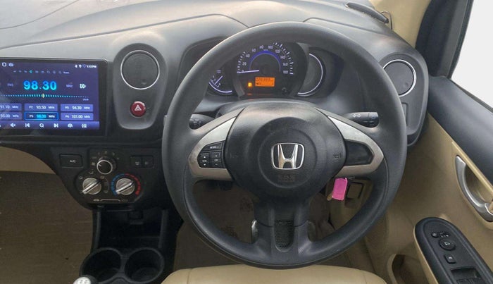 2015 Honda Brio VX MT, Petrol, Manual, 26,485 km, Steering Wheel Close Up