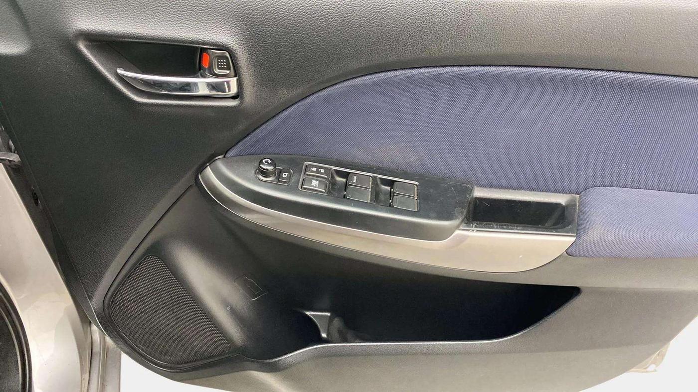 2020 Maruti Baleno ALPHA CVT PETROL 1.2, Petrol, Automatic, 30,156 km, Driver Side Door Panels Control
