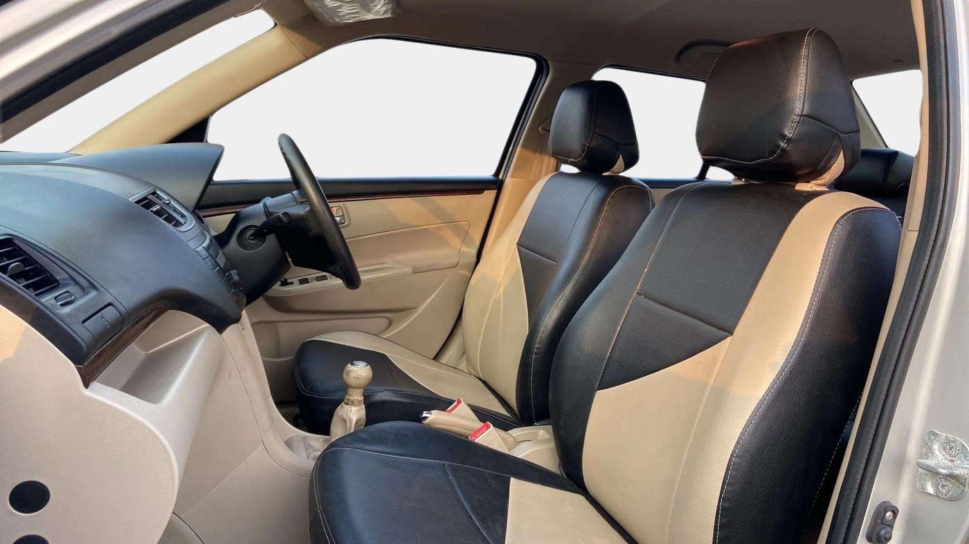 2013 Maruti Swift Dzire VXI, Petrol, Manual, 33,082 km, Right Side Front Door Cabin