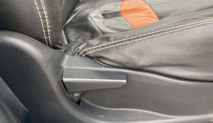 2017 Tata Tiago XT PETROL, Petrol, Manual, 87,284 km, Driver Side Adjustment Panel