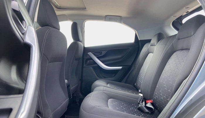 2023 Tata NEXON XMA SUNROOF DIESEL, Diesel, Automatic, 20,452 km, Right Side Rear Door Cabin