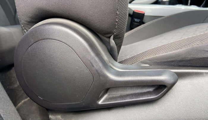 2023 Tata NEXON XMA SUNROOF DIESEL, Diesel, Automatic, 20,452 km, Driver Side Adjustment Panel